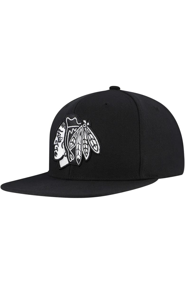 Mitchell & Ness Men's Mitchell & Ness  Black Chicago Blackhawks Team Snapback Hat, Alternate, color, 