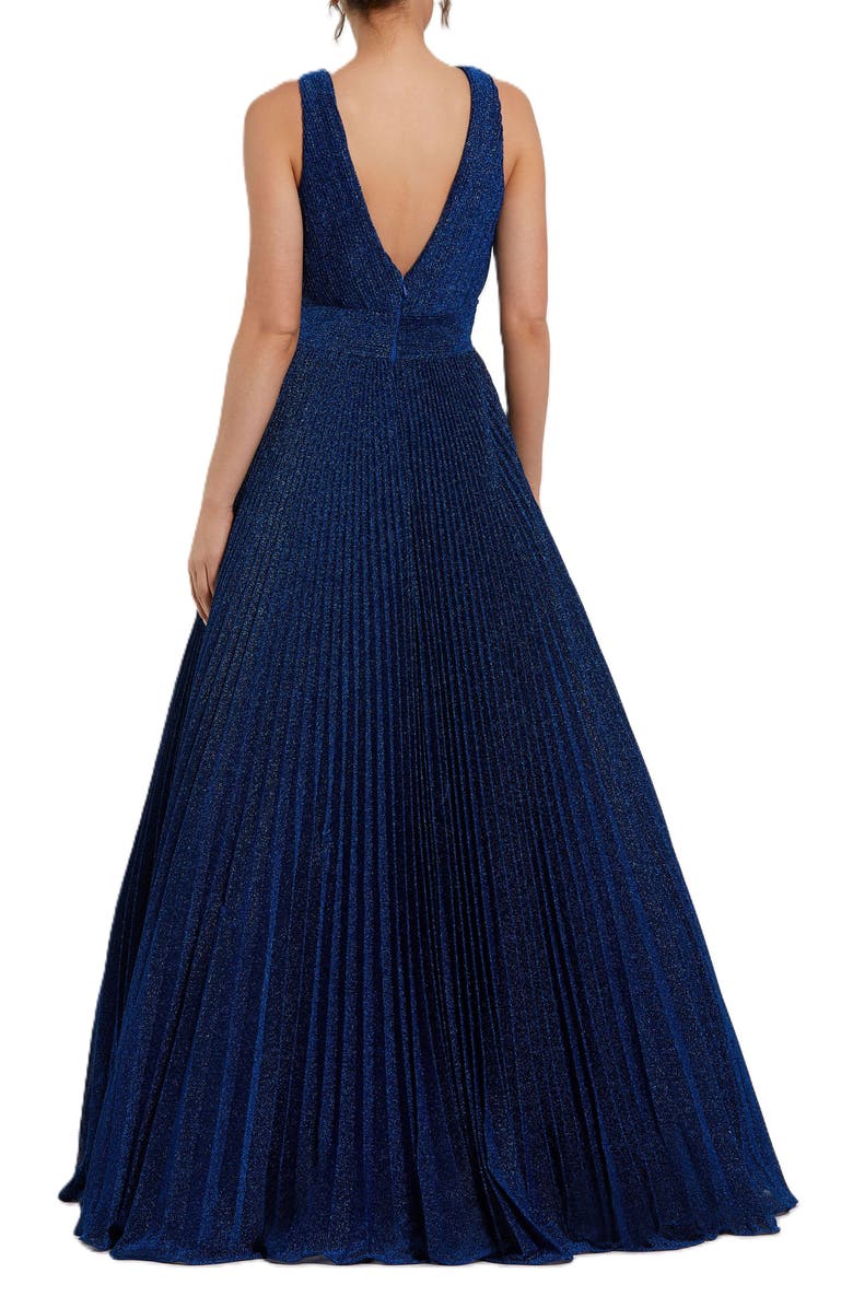 Mac Duggal Shimmering Georgette Pleated Sleeveless Gown, Alternate, color, Royal