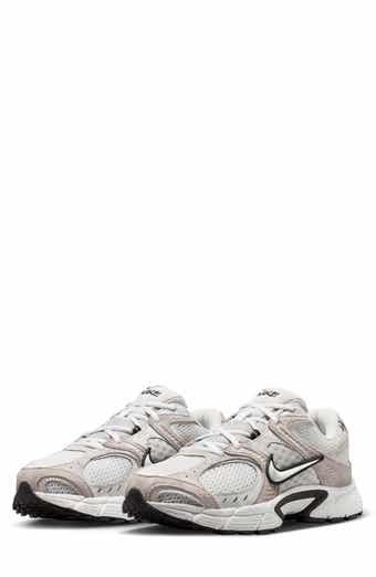 Nike V5 RNR Sneaker