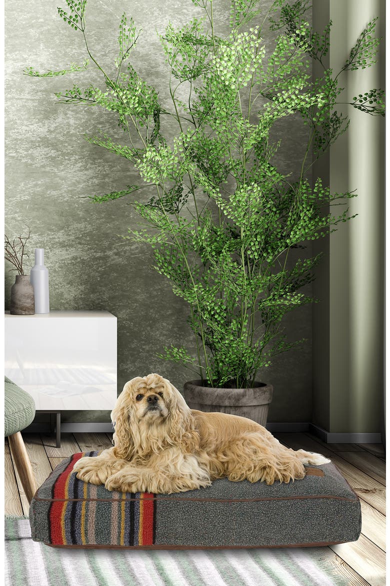 Yakima Camp Napper Dog Bed, Alternate, color, HEATHER GREEN