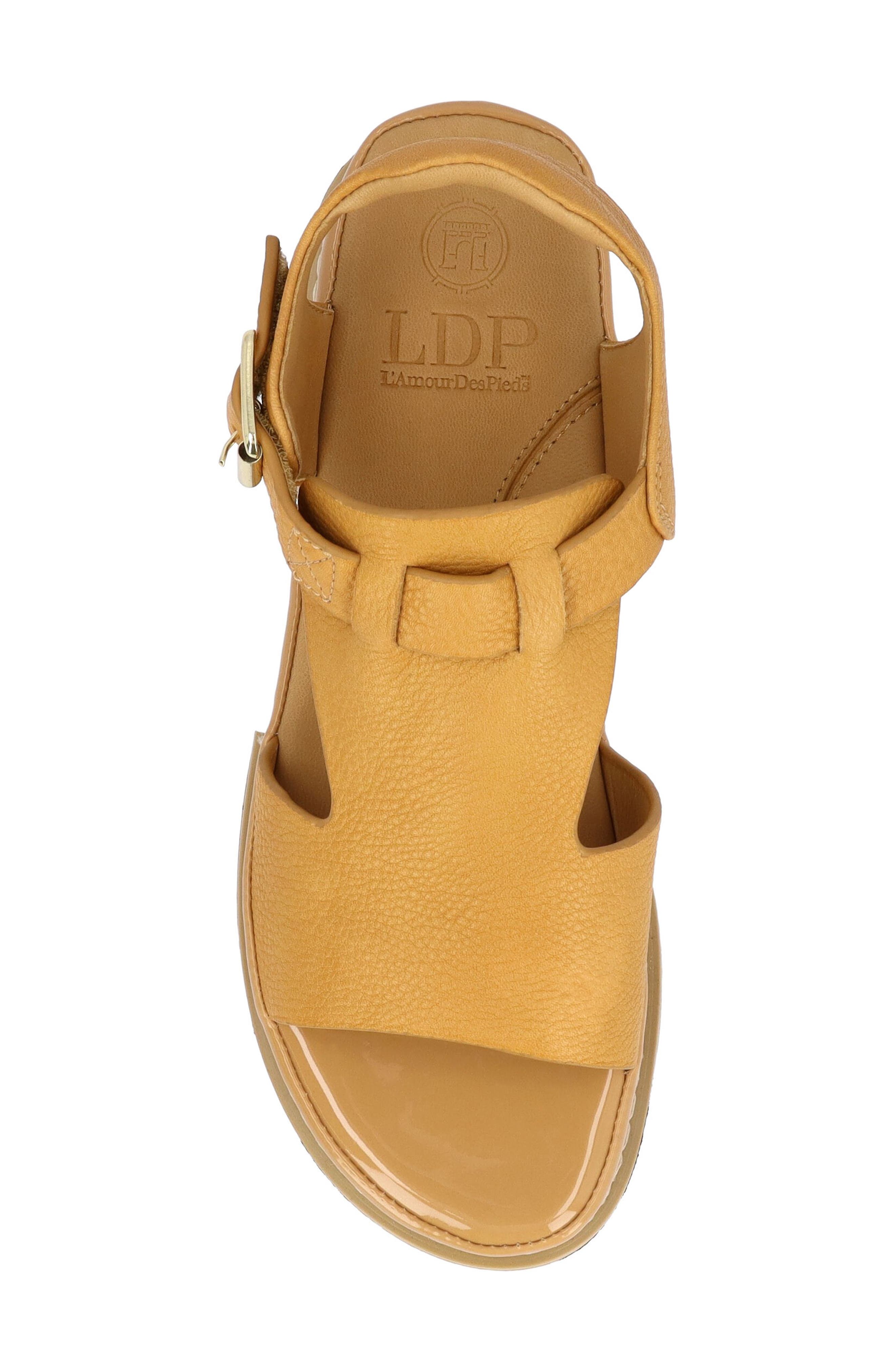 L'Amour des Pieds Aveeva Ankle Strap Sandal, Alternate, color, Lioness