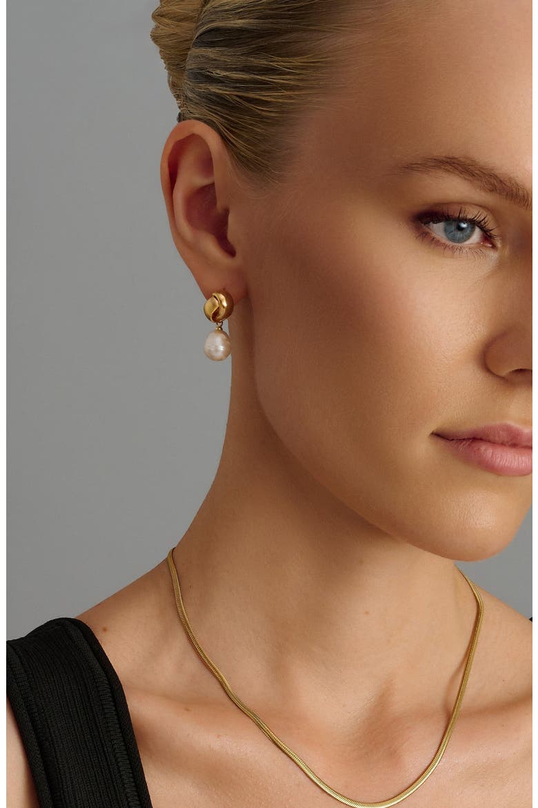 Pearl Drop Earrings, Alternate, color, Gold