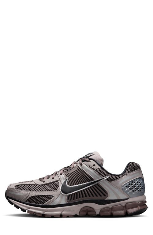 Nike Zoom Vomero 5 Sneaker