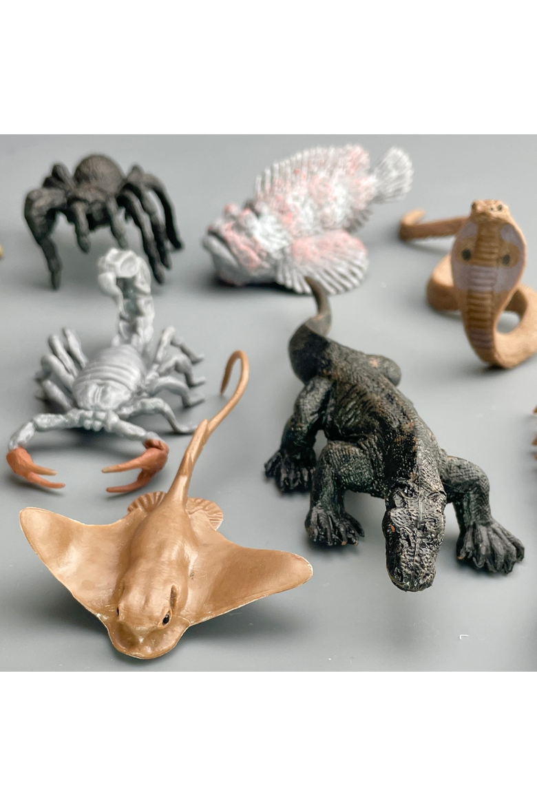 Venomous Creatures Toy, Alternate, color, No Color