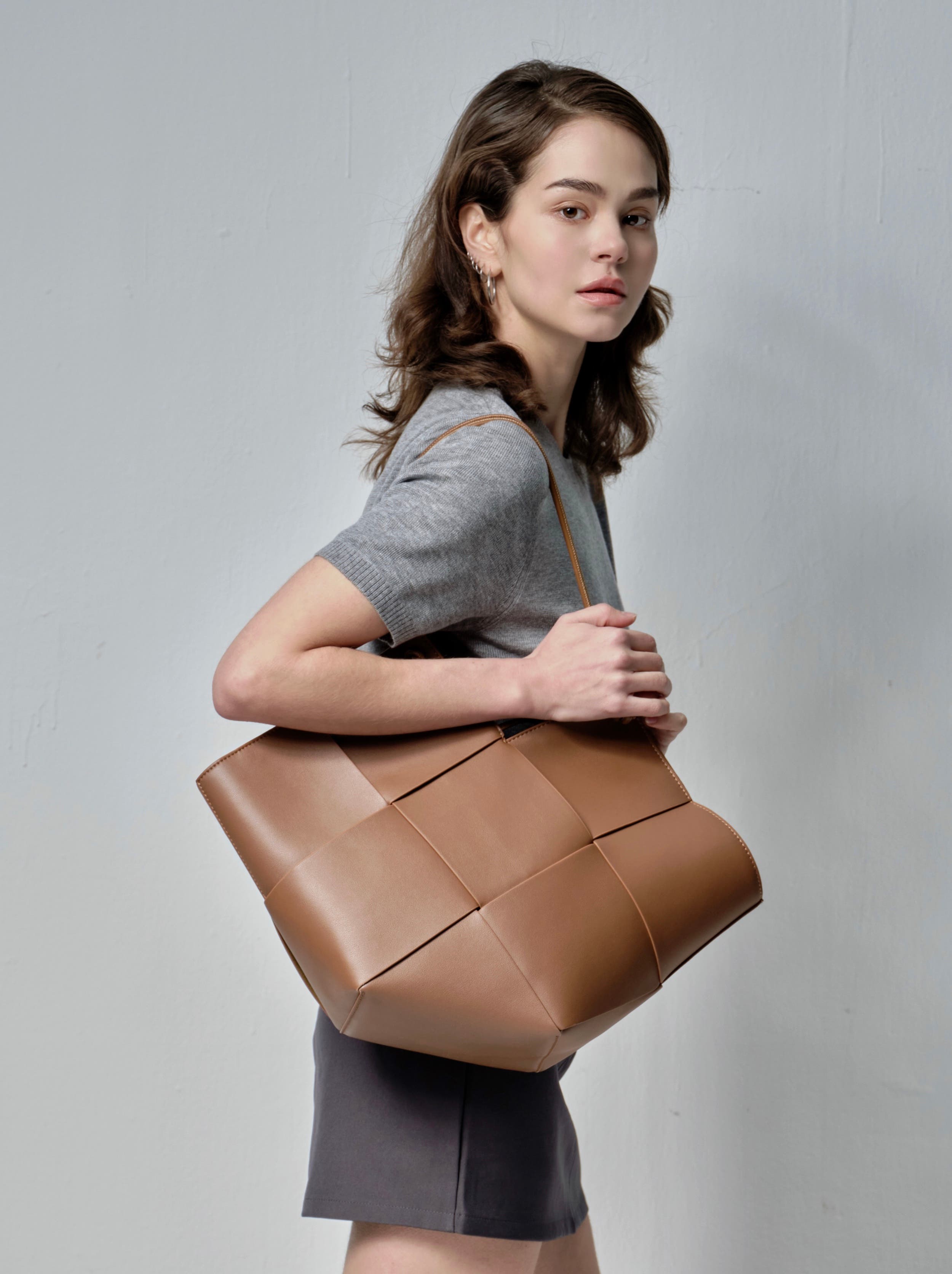 Taylor Tote, Alternate, color, Caramel