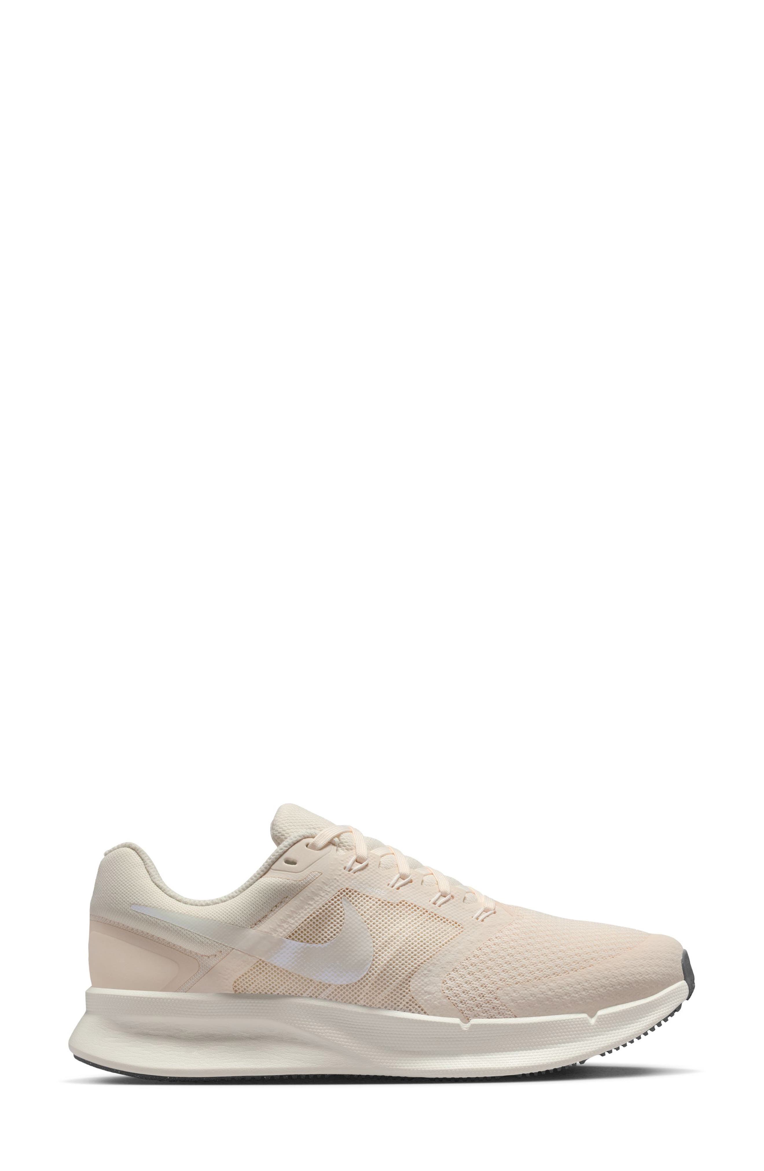 Run Swift 3 Running Shoe, Alternate, color, CHALK/ SAIL/ PENCIL POINT