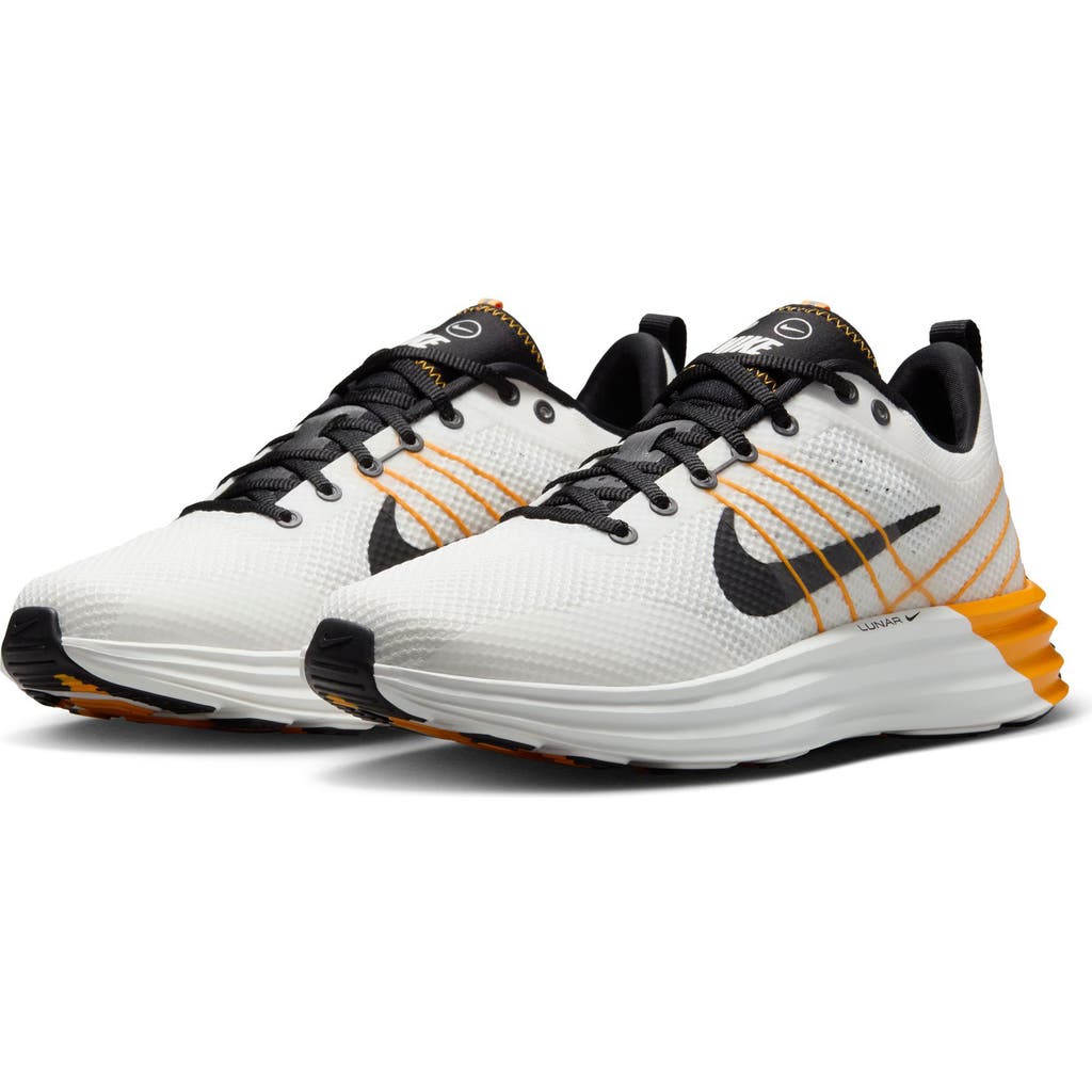 Nike Lunar Roam Sneaker In White