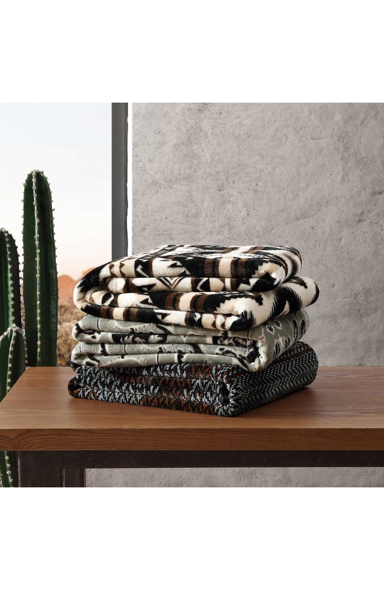 Wrangler Knockin' Boots Throw Blanket, Alternate, color, Green