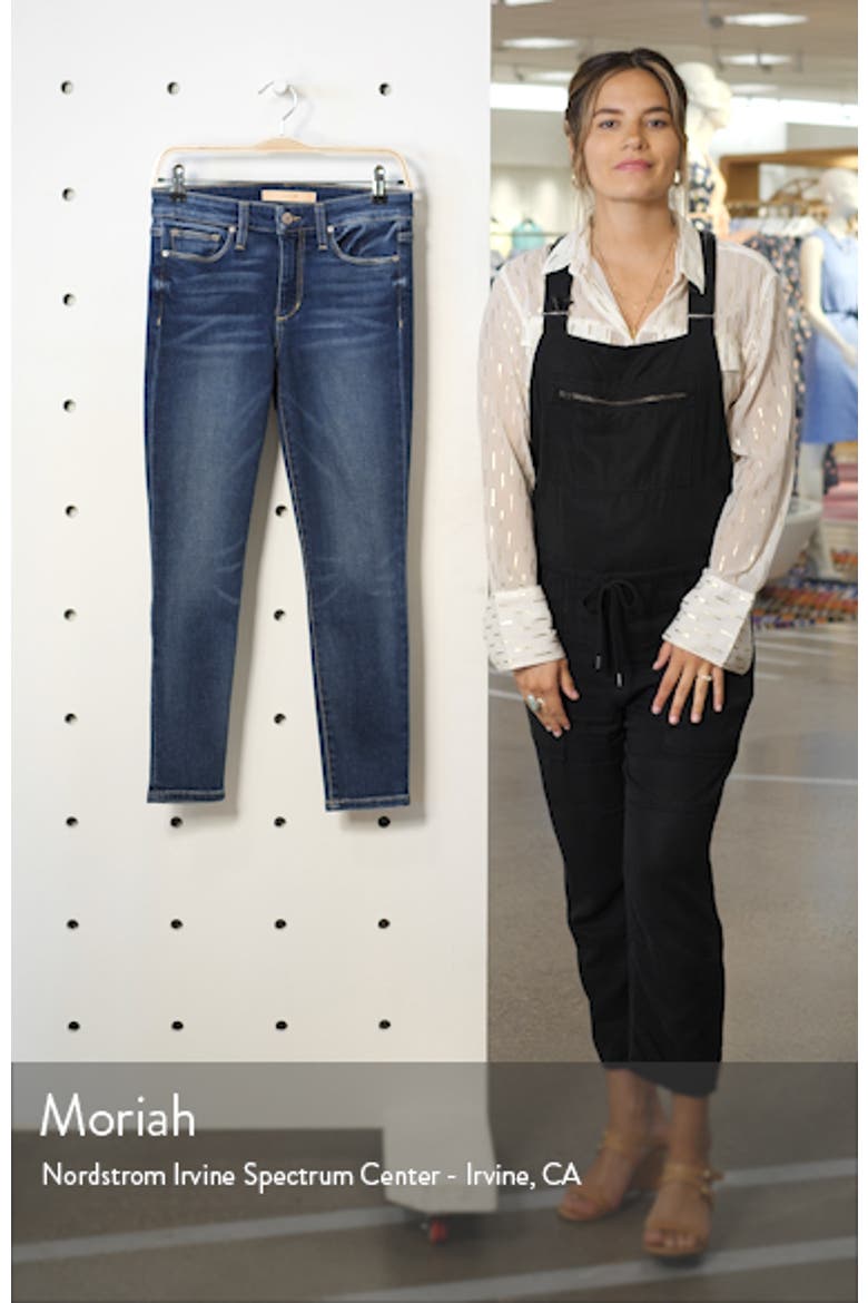 Icon Crop Skinny Jeans video