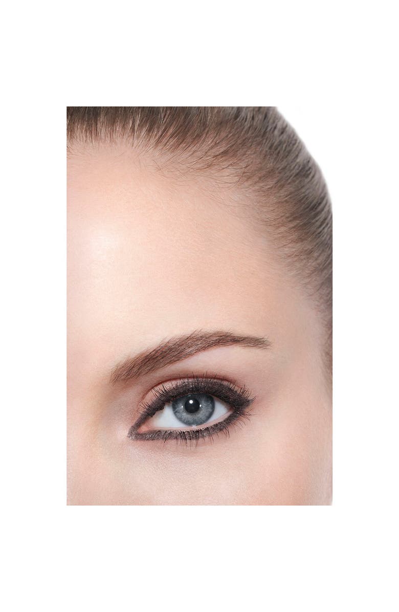 CHANEL OMBRE ESSENTIELLE Multi-Use Longwearing Eyeshadow, Alternate, color, 246 Black