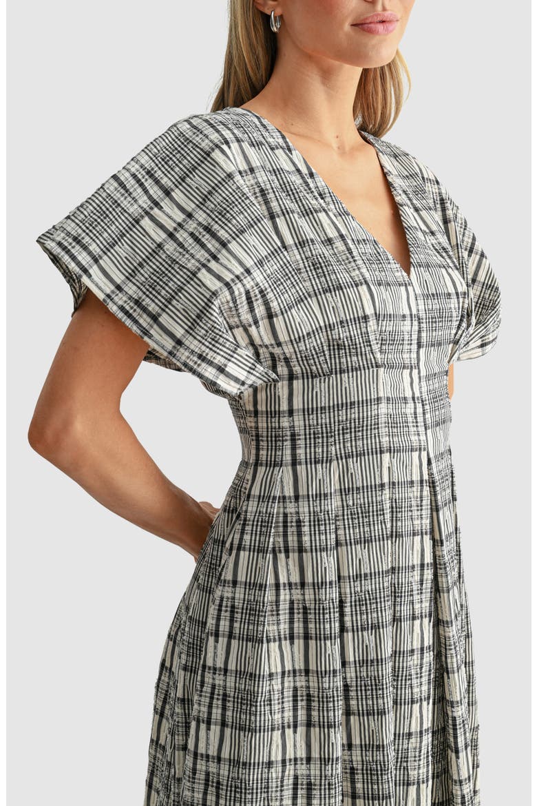 Plaid Pleated Dolman Sleeve Cotton Blend Dress, Alternate, color, IVORY BLACK PLAID