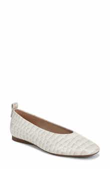 Carla Flat