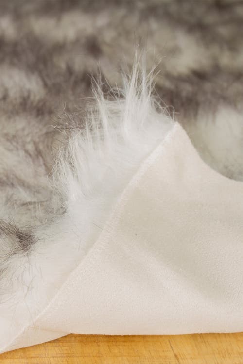 Luxe Faux Fur Gordon Rug In Gradient Grey