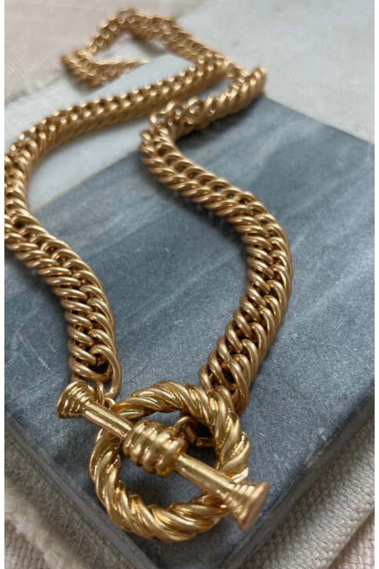 Vintage Coco, Alternate, color, Gold