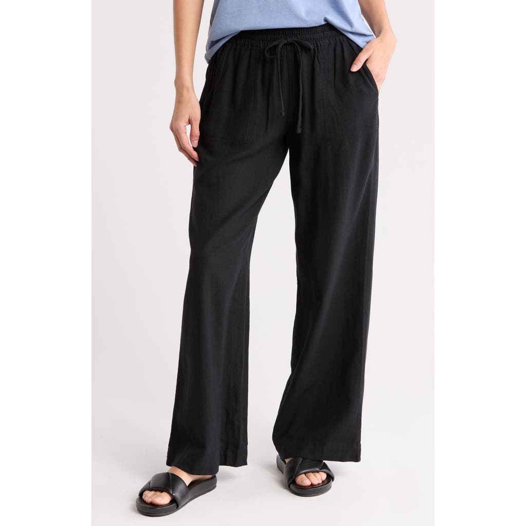 Shop Caslon ® Linen Blend Pants In Black