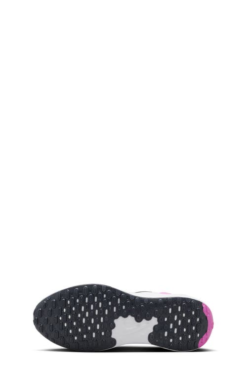 Nike Revolution 7 Sneaker