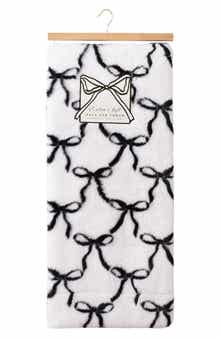 ARTISAN 34 Bow Faux Fur Throw Blanket