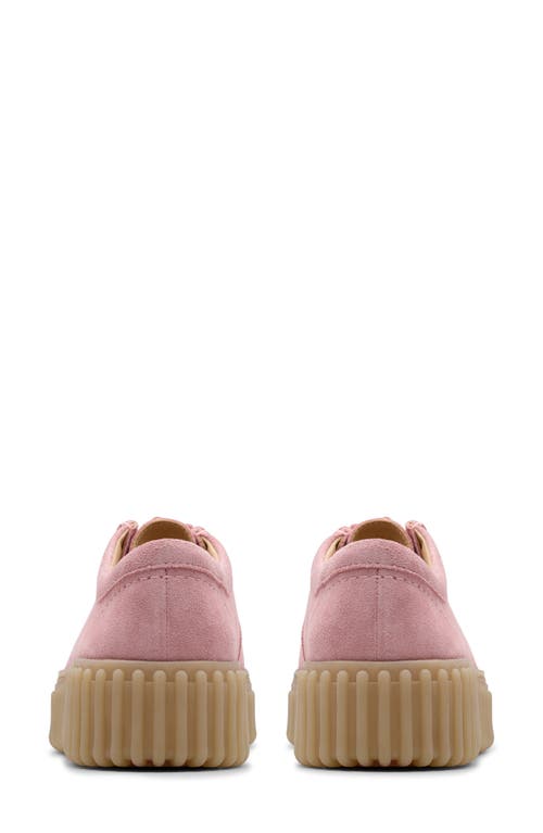Clarksr Clarks(r) Torhill Bee Chukka Sneaker In Pink