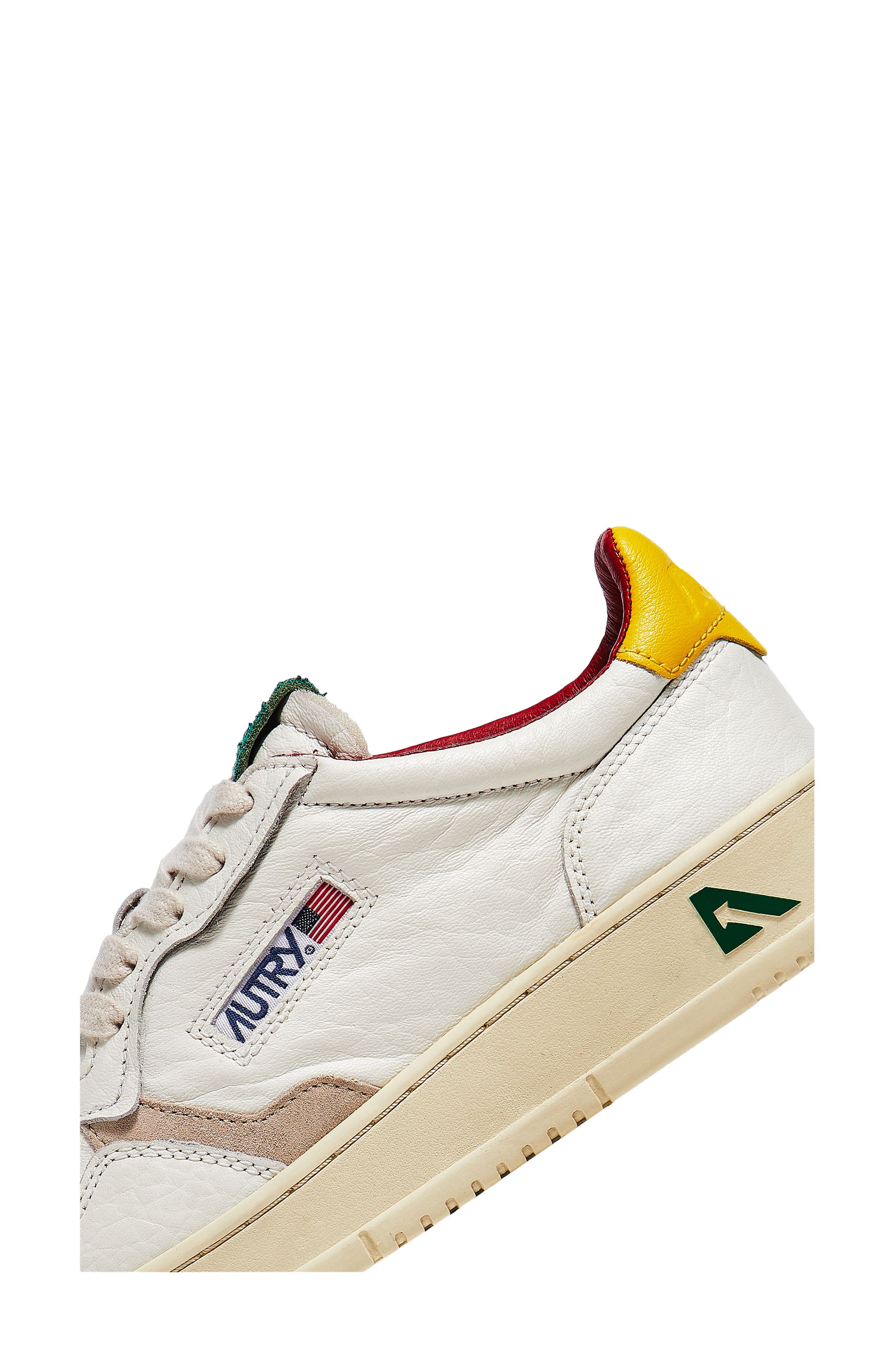 AUTRY Medalist Low Top Sneaker, Alternate, color, 