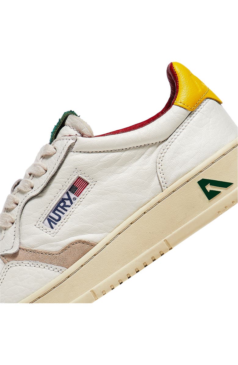AUTRY Medalist Low Top Sneaker, Alternate, color,