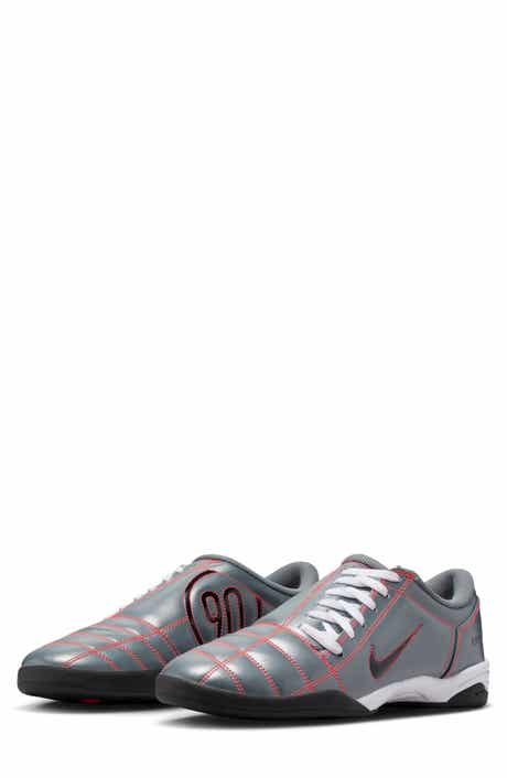 Total 90 Soccer Sneaker