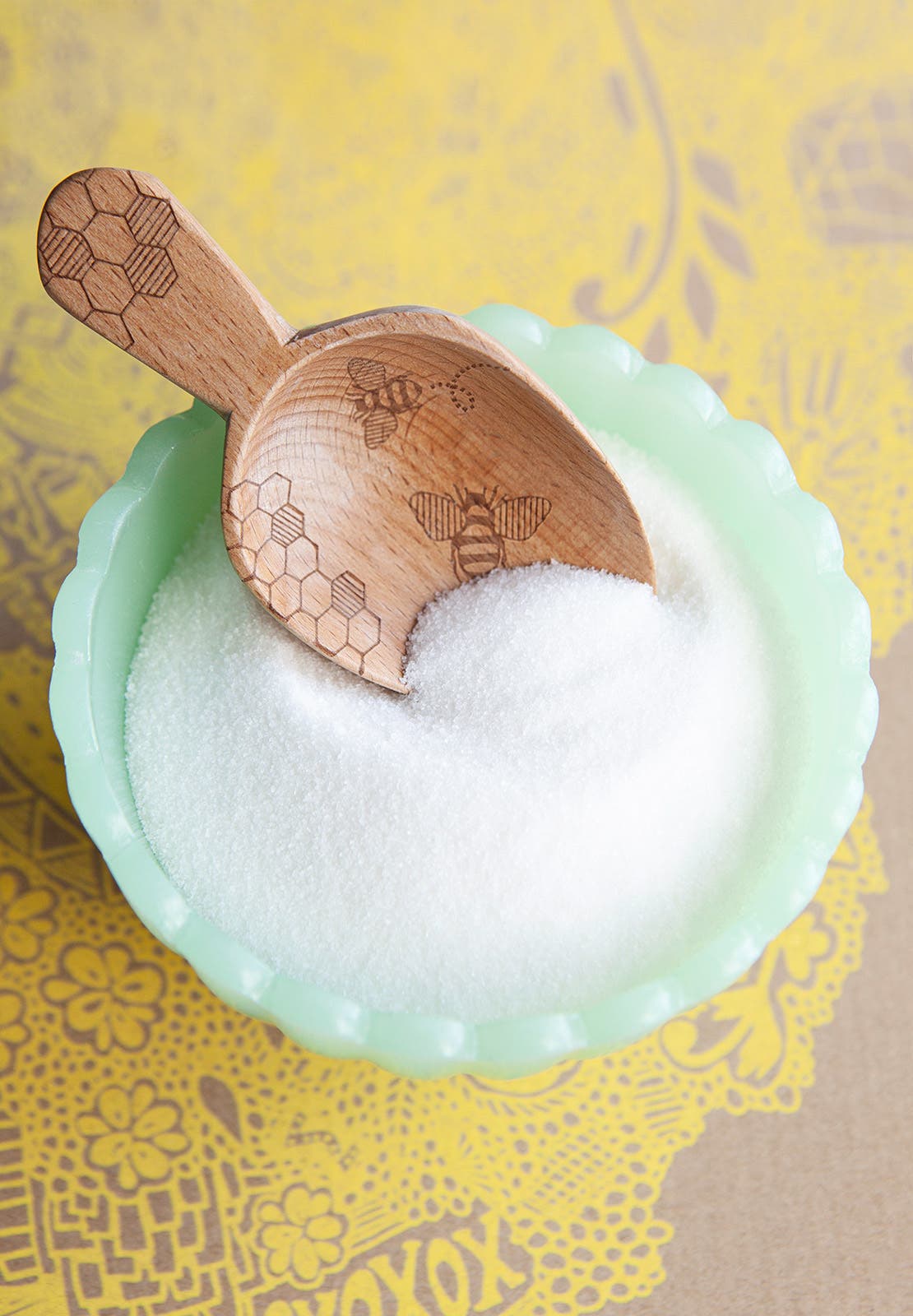Talisman Designs Laser Etched Beechwood Mini Scoop, Honey Bee ...