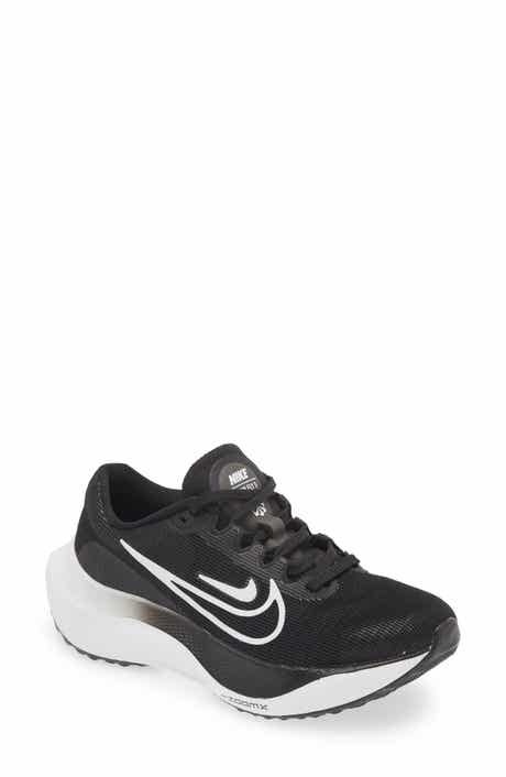Zoom Fly 5 Running Shoe