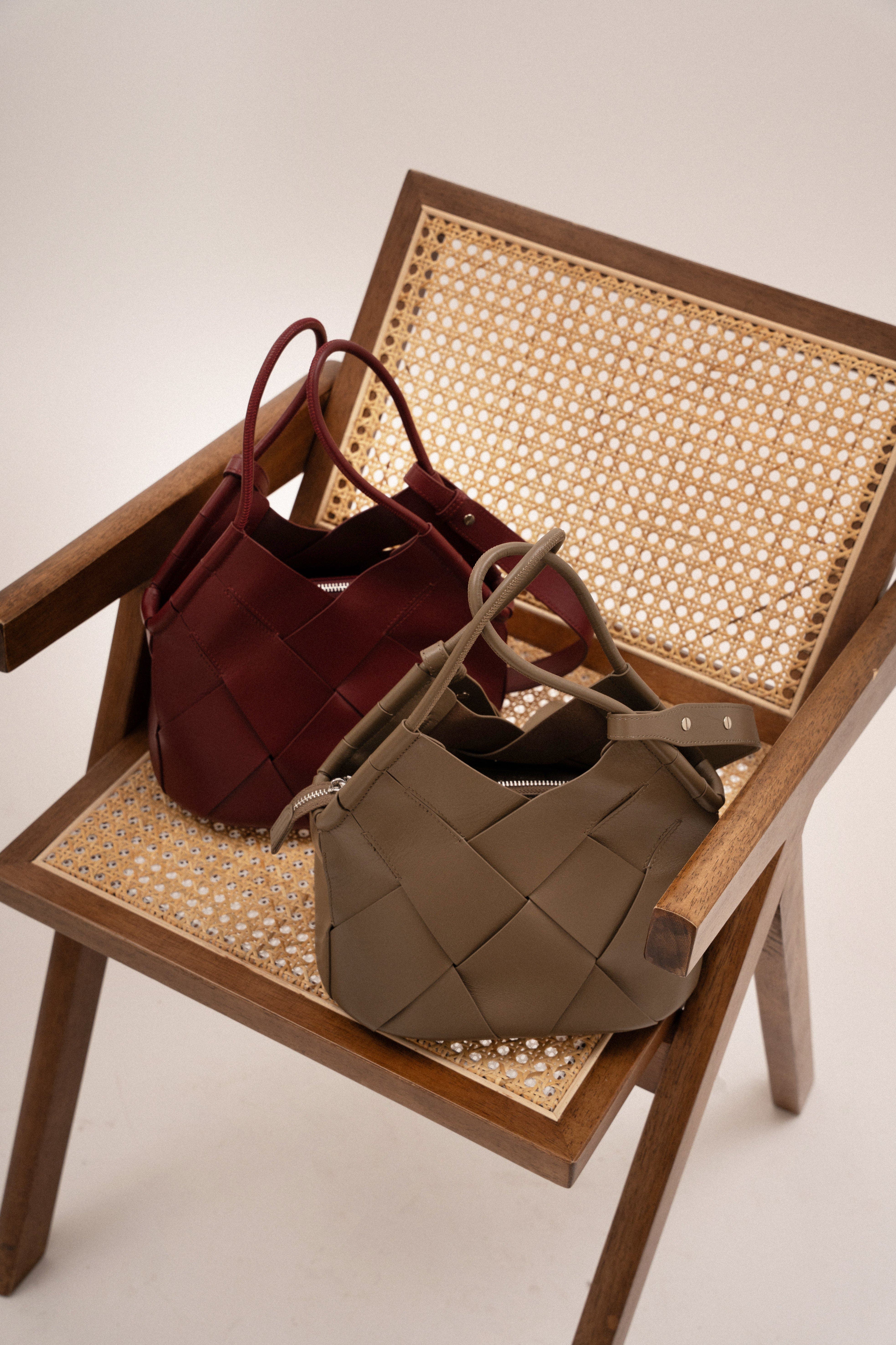 81031540 Aetherwit Handbag, Alternate, color, Grey