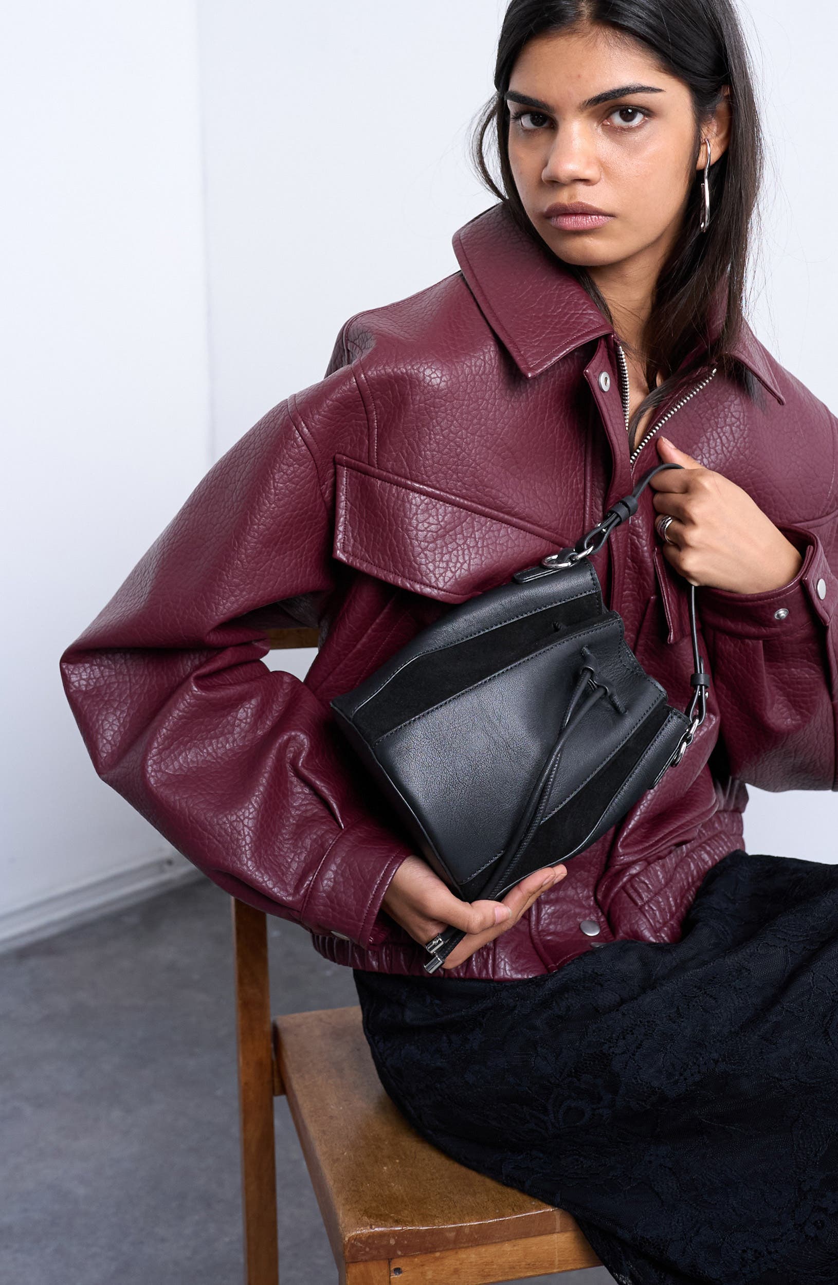 Topshop Colette Leather & Suede Bucket Bag, Alternate, color, Black