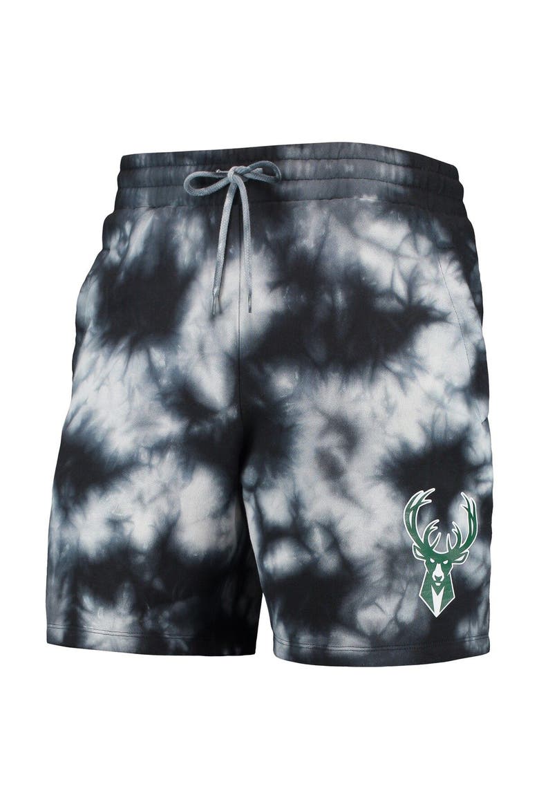 Men's New Era Black Milwaukee Bucks Fleece Tie-Dye Shorts, Alternate, color, Black