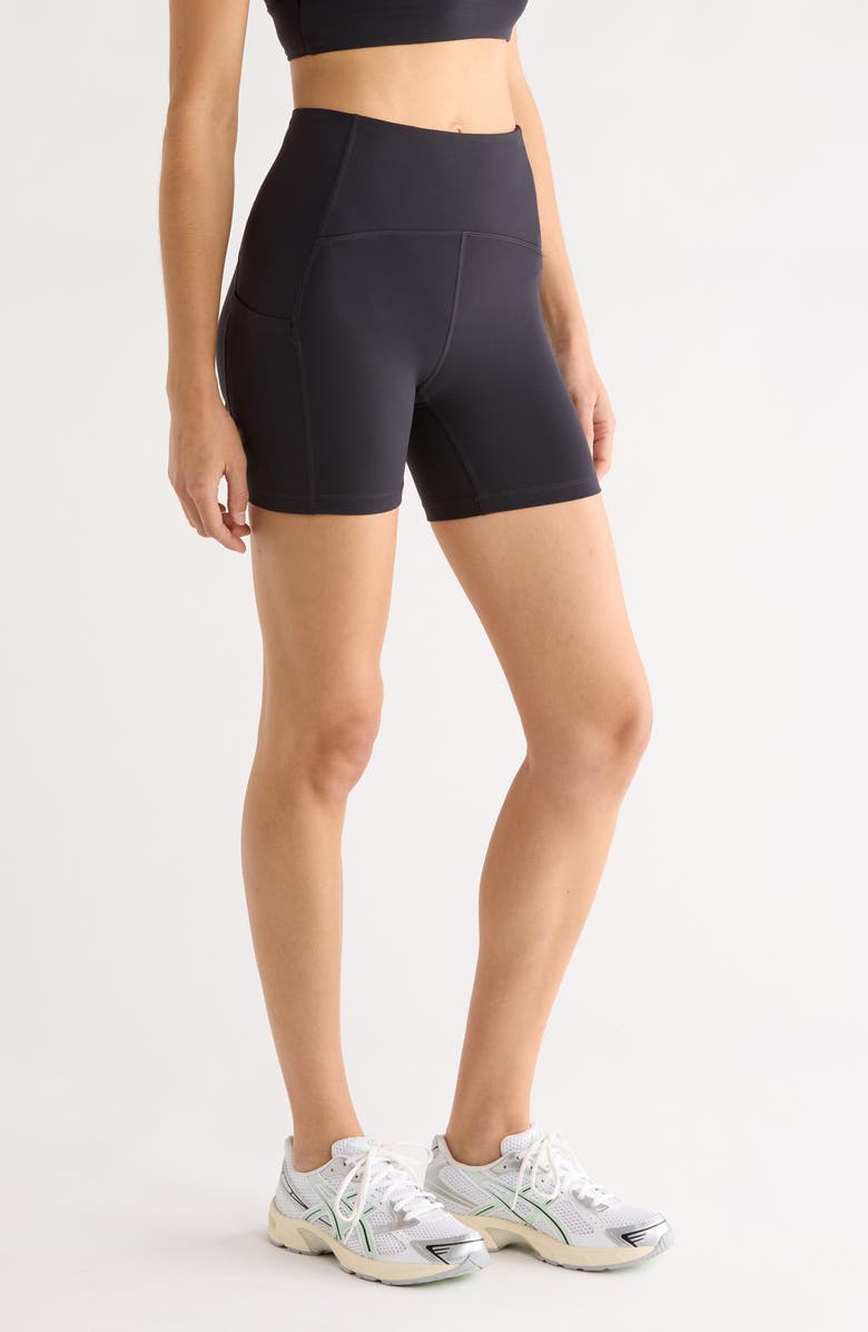 Zella Studio Luxe Pocket Bike Shorts, Alternate, color, Black