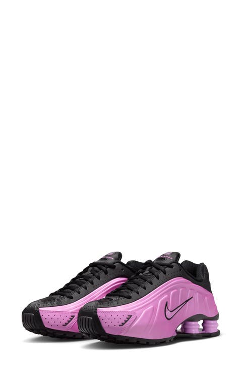 Shox R4 Sneaker (Women)
