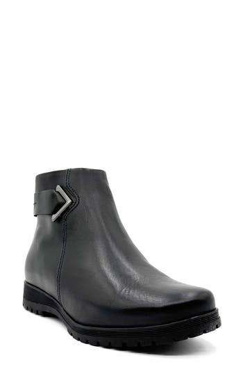 Chelsea Crew Shorty Wedge Bootie In Black