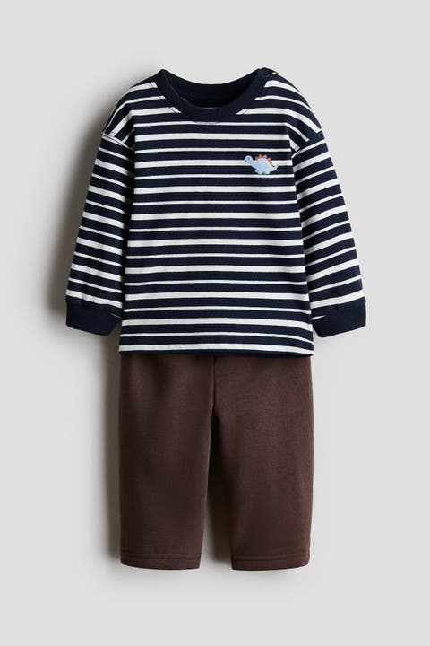 2-Piece T-Shirt And Pants Set