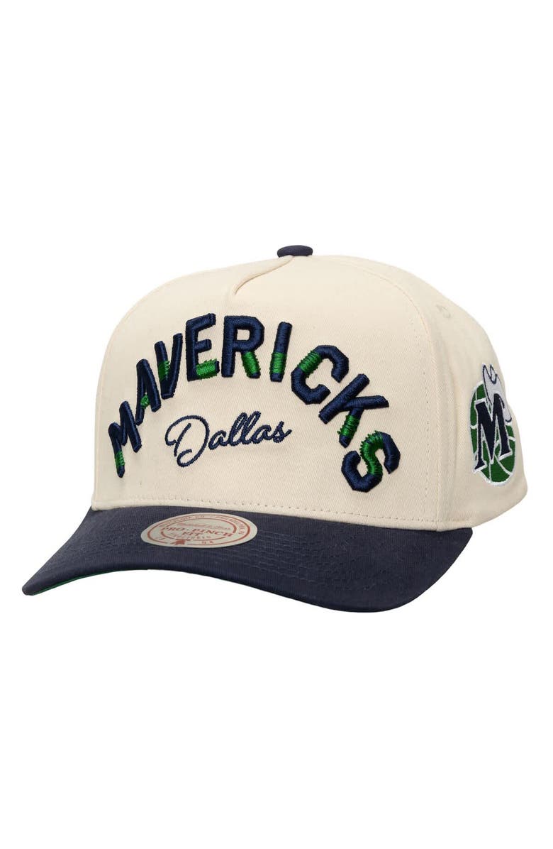 Mitchell & Ness Men's Mitchell & Ness Cream/Navy Dallas Mavericks Soul Festival Staggered Zag Pro Pinch Snapback Hat, Main, color, 