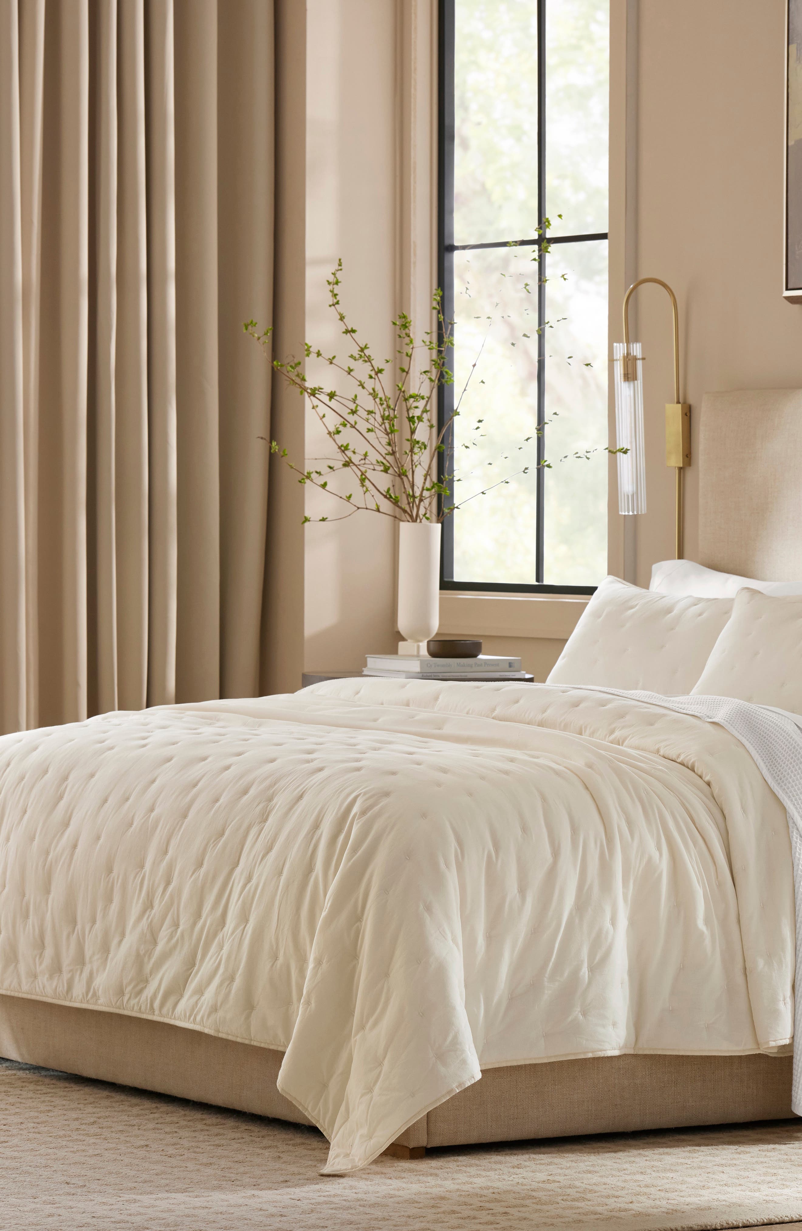 Boll & Branch Airy Voile Quilt & Sham Set - Thumbnail 3
