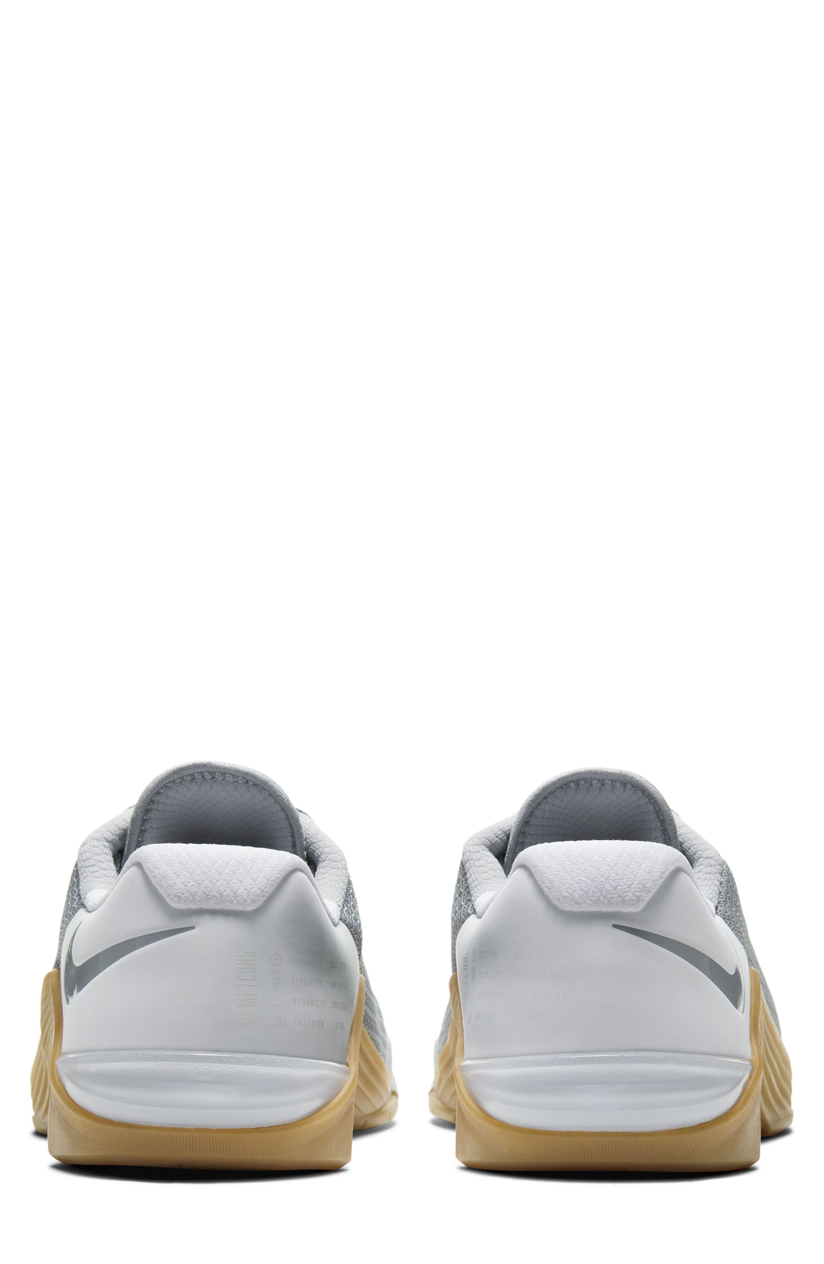 Metcon 5 Training Shoe, Alternate, color, WOLF GREY/ WHITE/ GUM BROWN