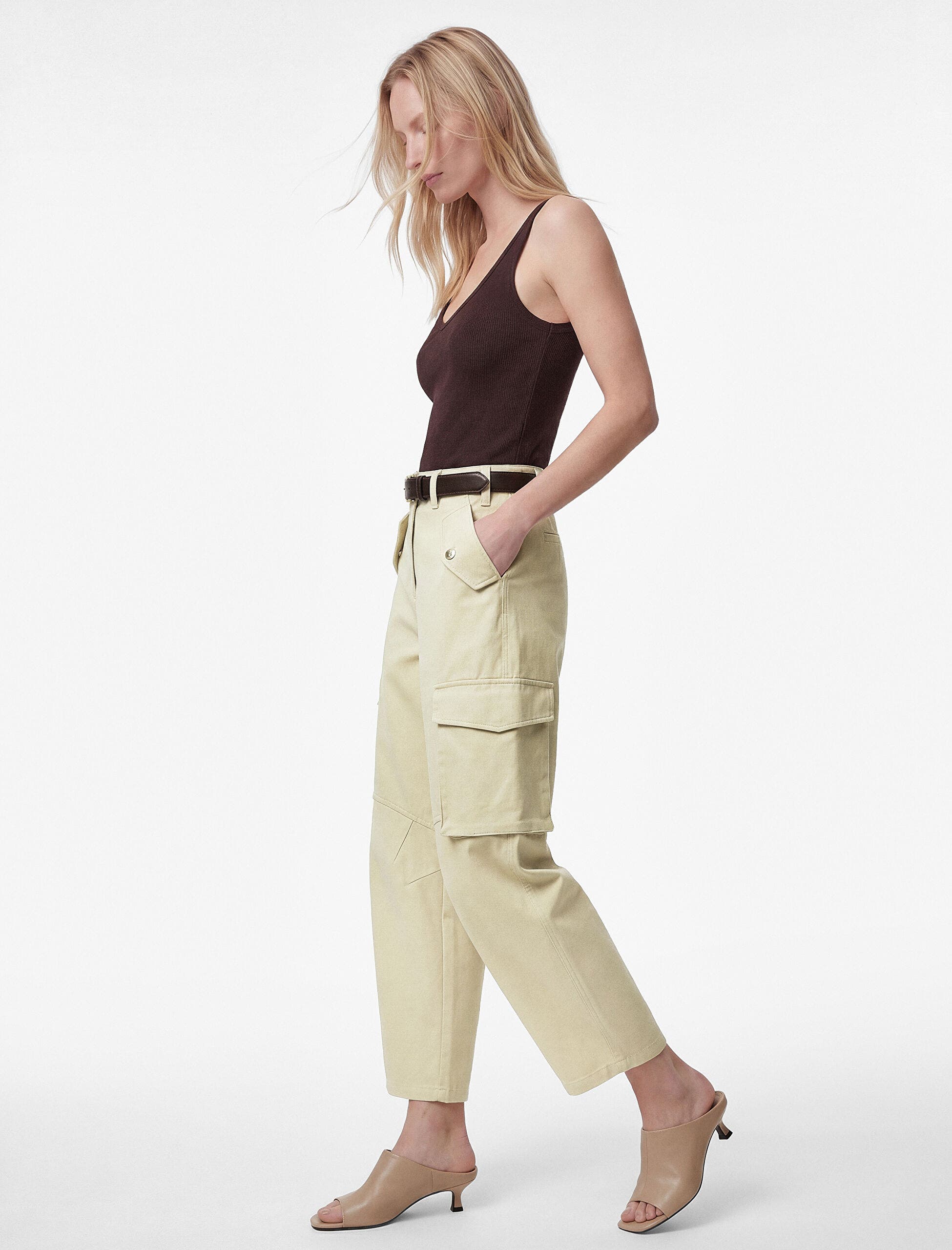 selected KHAKI