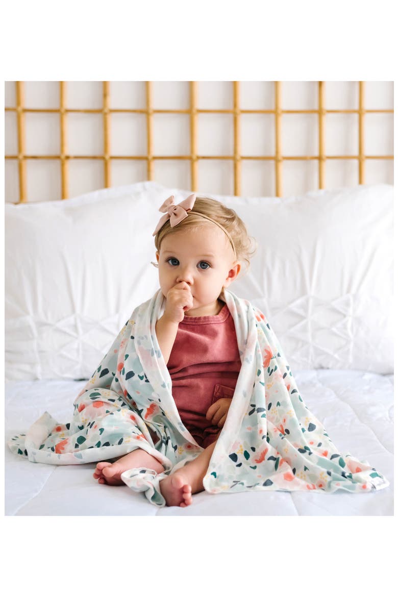 Print Swaddle Blanket, Alternate, color, LEILANI