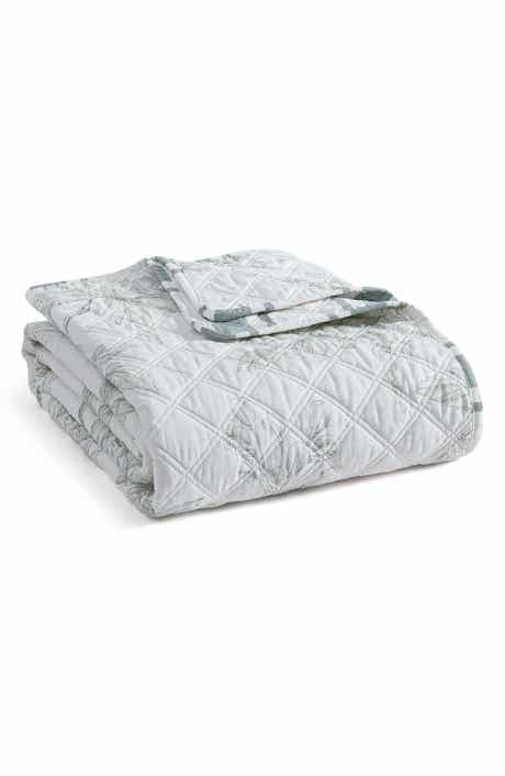 Vine Flora Reversible Quilted Throw