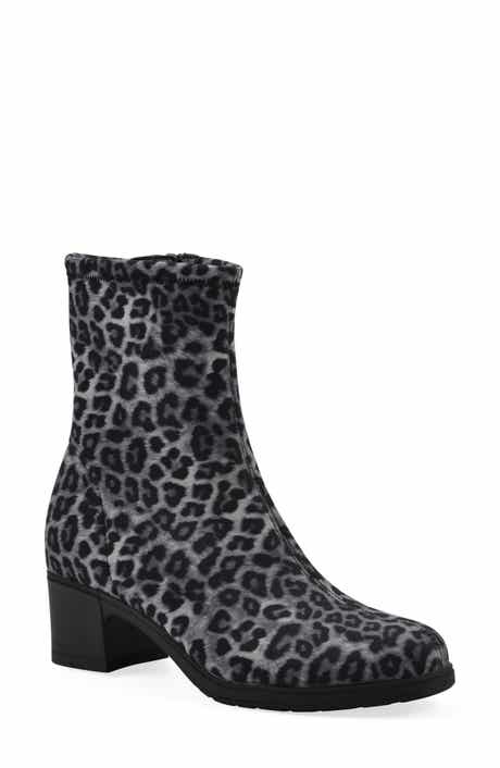 CLIFFS BY WHITE MOUNTAIN Huda Block Heel Bootie