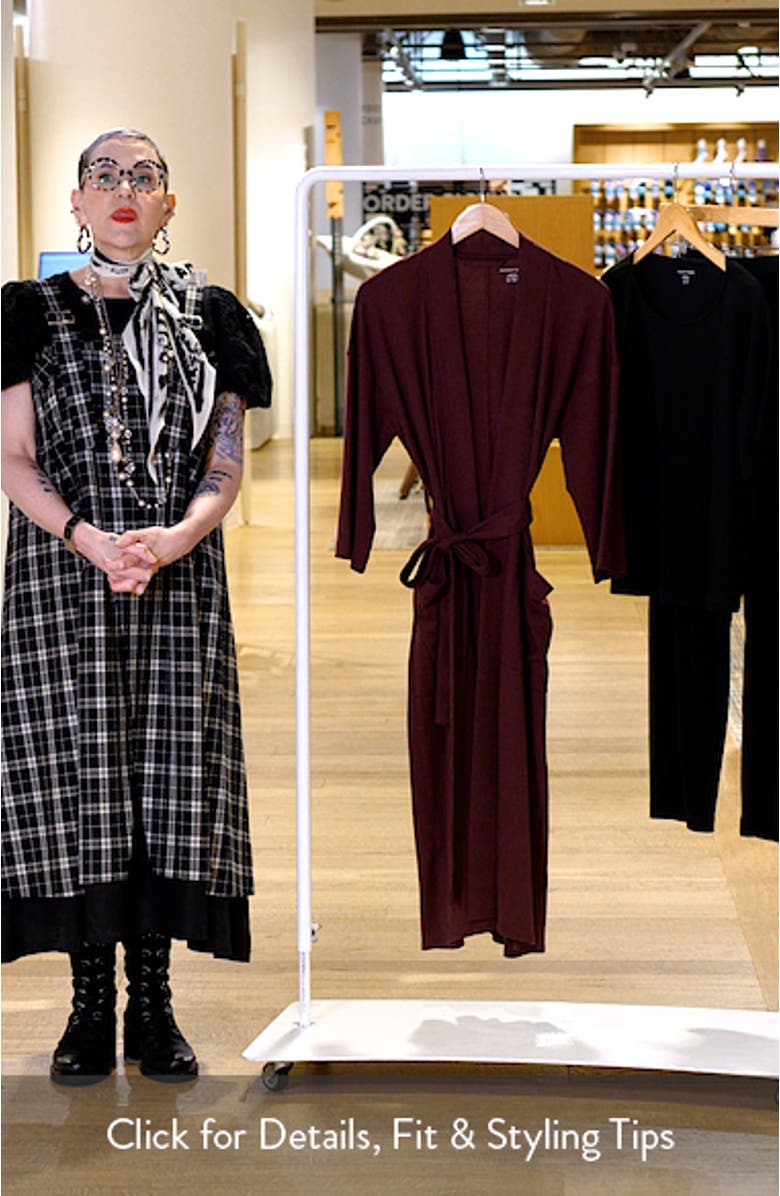 Boxy Organic Cotton Robe, sales video thumbnail