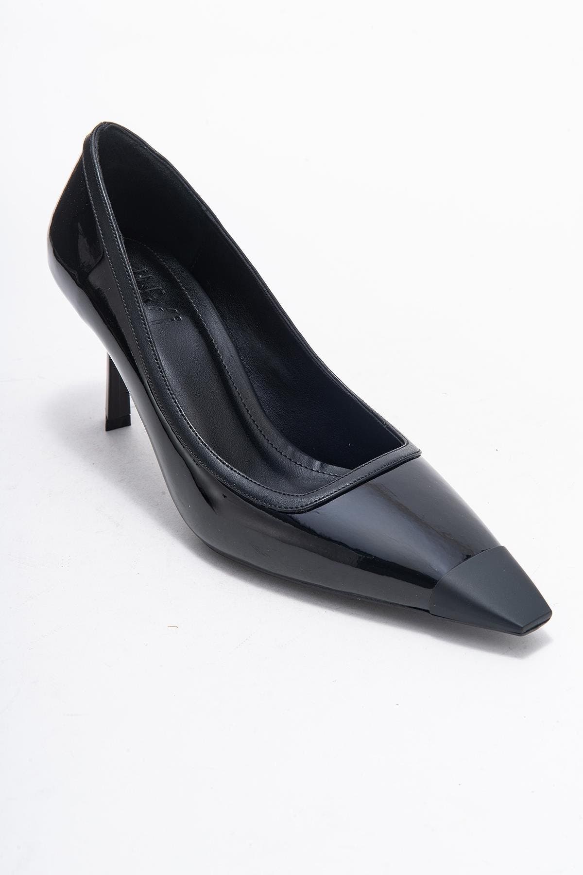 Prologue Shoes Rona Pointed Toe Pump, Main, color, Black Patent