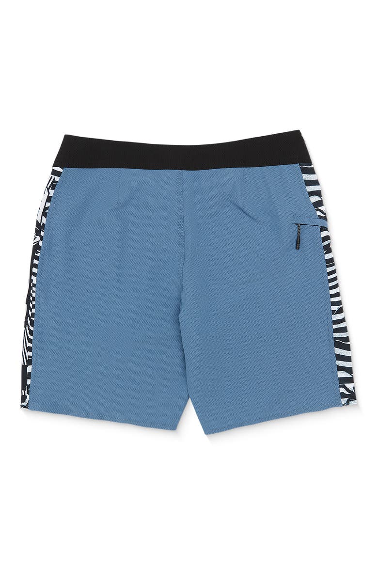 Marker Mod 20 Swim Trunks, Alternate, color, BLUEBERRY