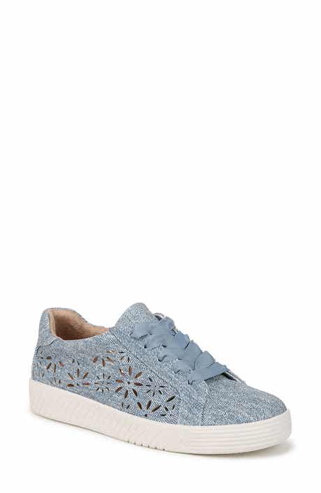 SOUL NATURALIZER Neela Perforated Lace-Up Sneaker