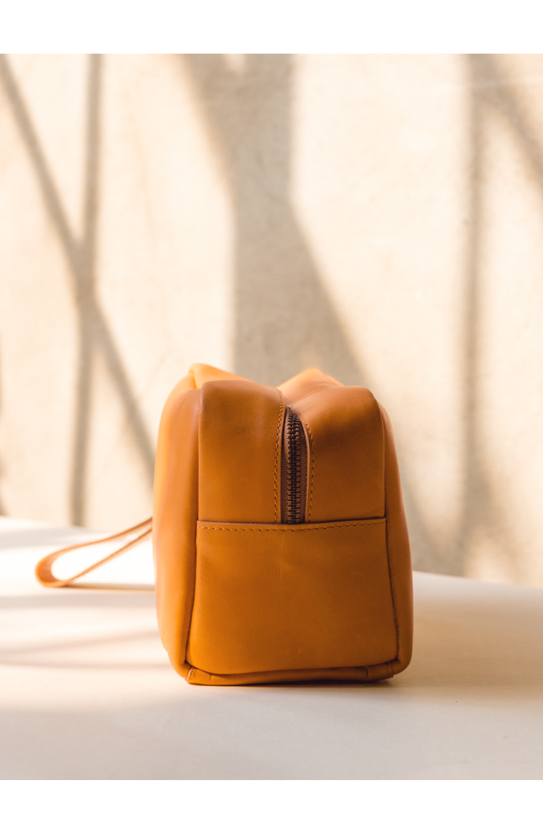 ABLE Avery Dopp Kit, Alternate, color, Cognac