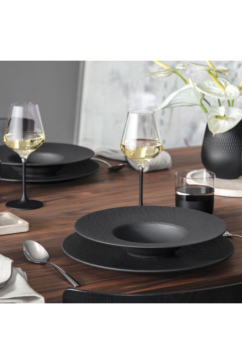 Manufacture Rock Pasta Plate, Alternate, color, black