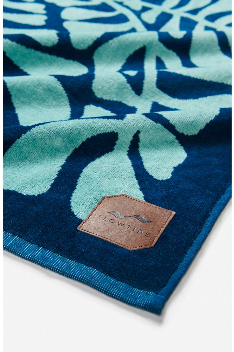 Hapa Oversize Cotton Beach Towel, Alternate, color, MEDIUM BLUE