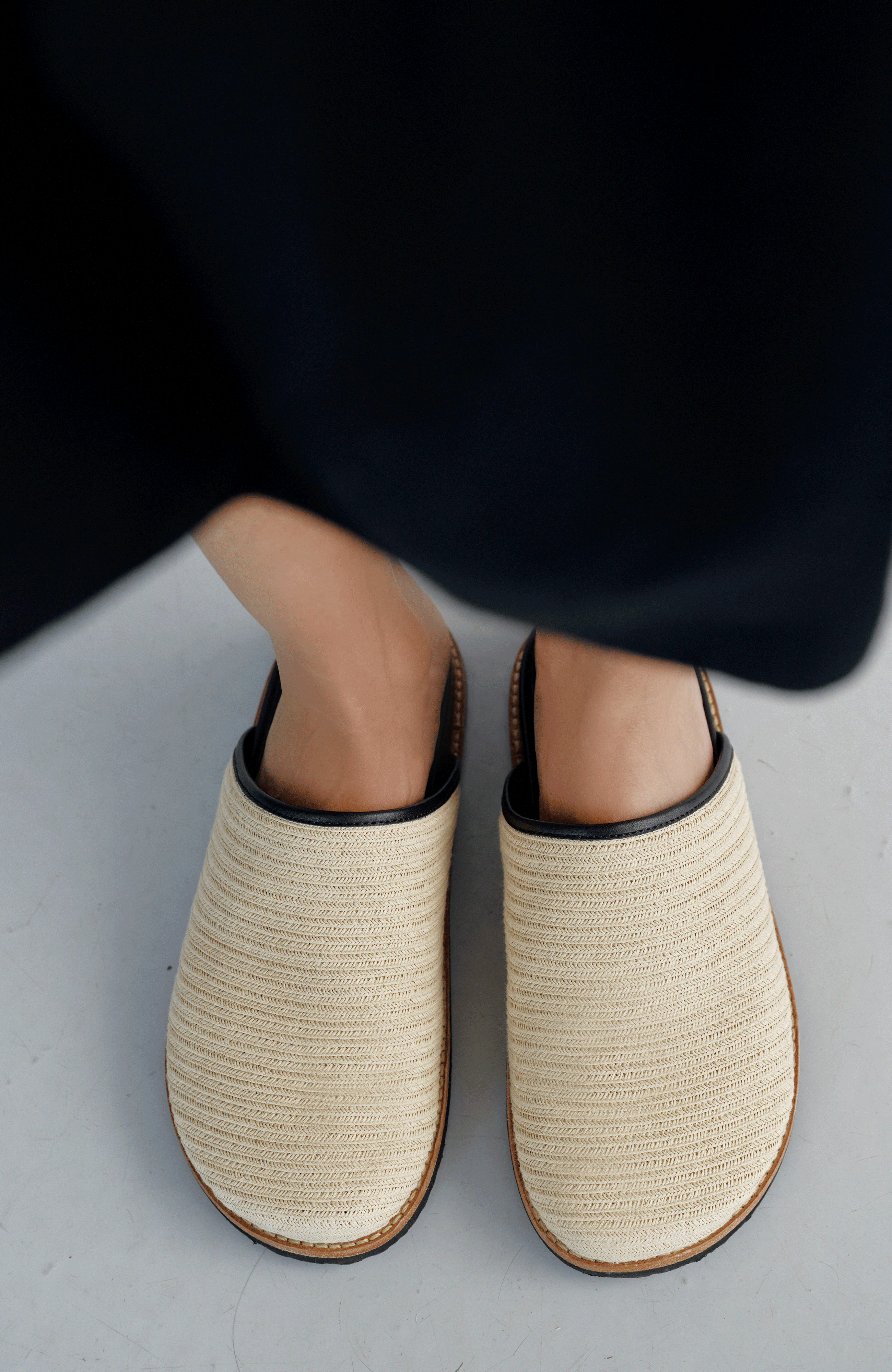 Arden Slide, Alternate, color, Natural