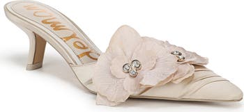 Bella Pointed Toe Kitten Heel Pump